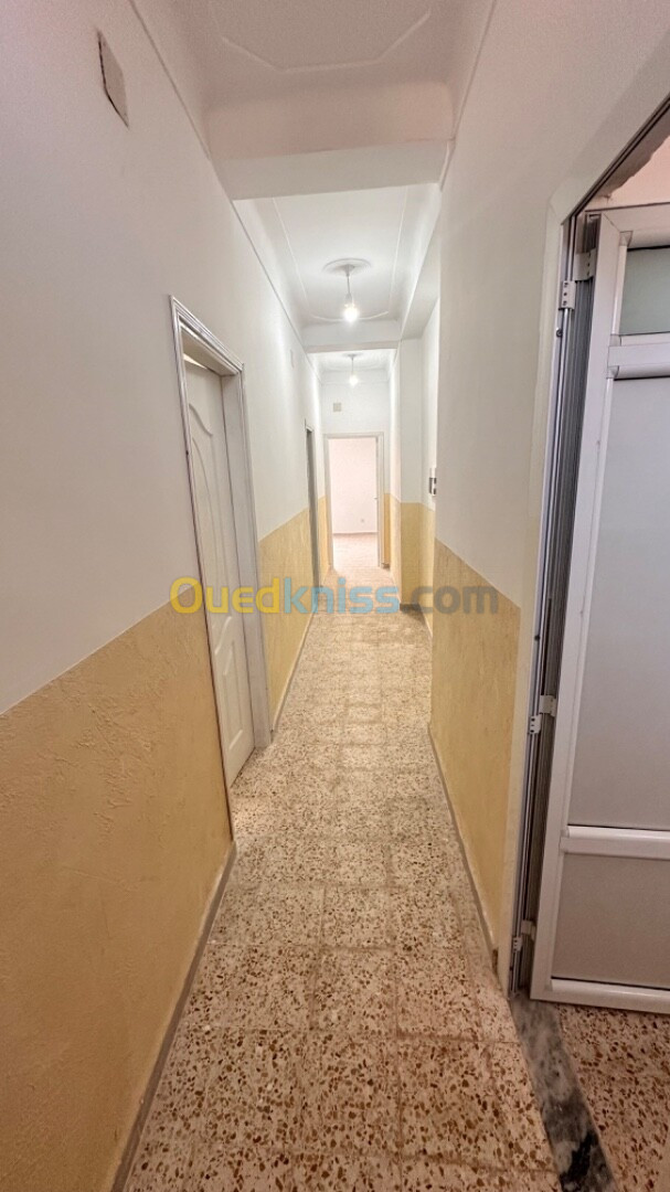 Location Appartement F3 Tipaza Bourkika