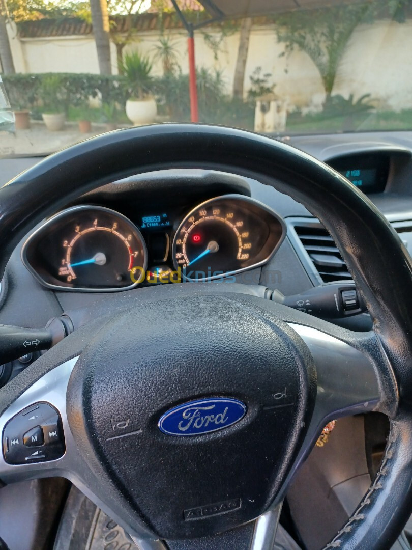 Ford Fiesta 2014 Titanium 