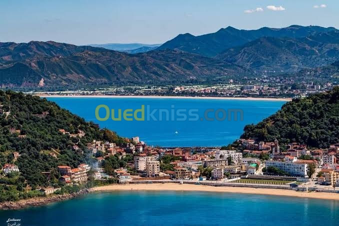 Location vacances Appartement F4 Skikda Collo