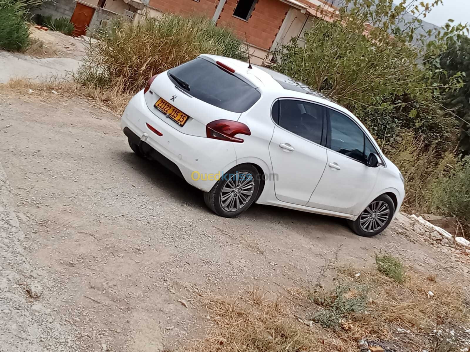 Peugeot 208 2015 208