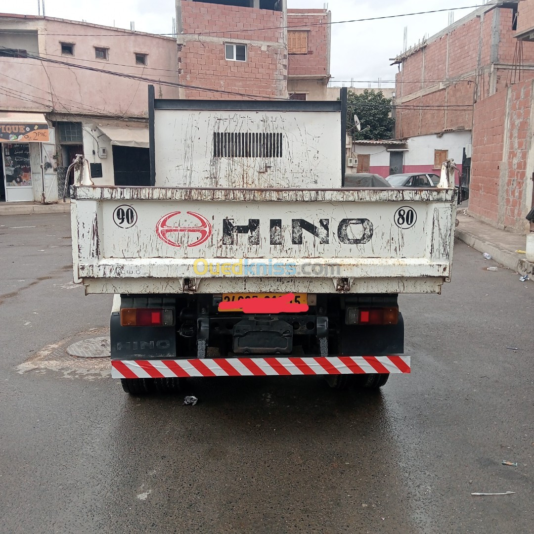 Hino 300 Hino 300 2012