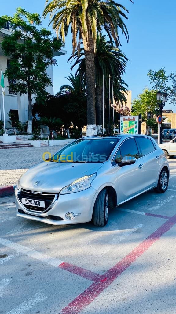 Peugeot 208 2014 Allure