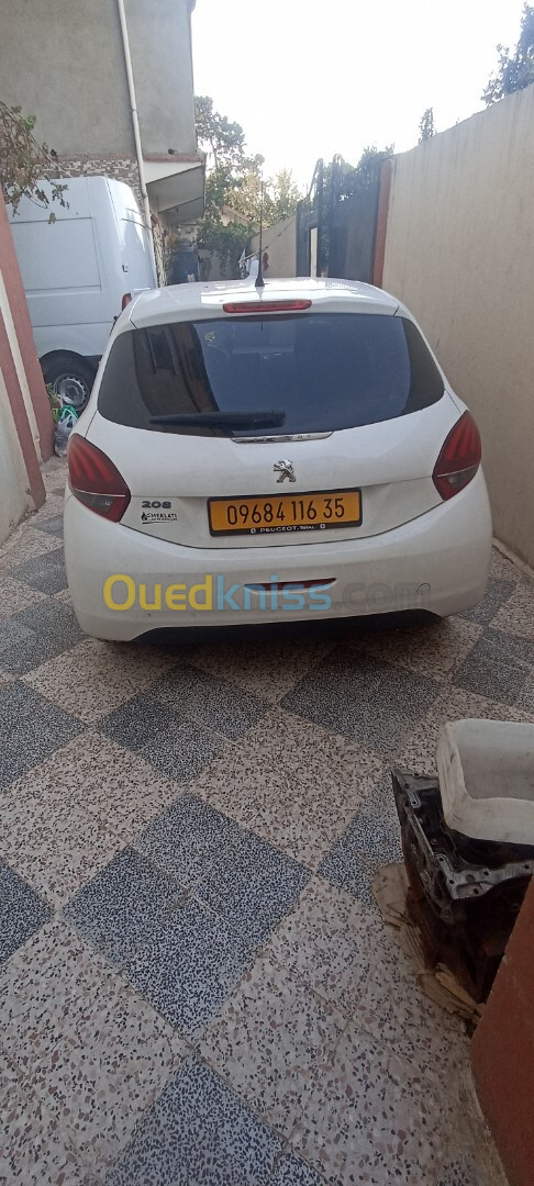 Peugeot 208 2016 Access Facelift