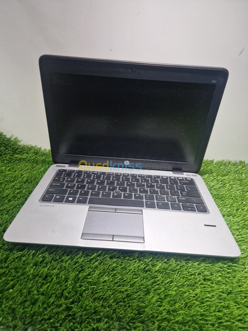 HP 820 Elitebook