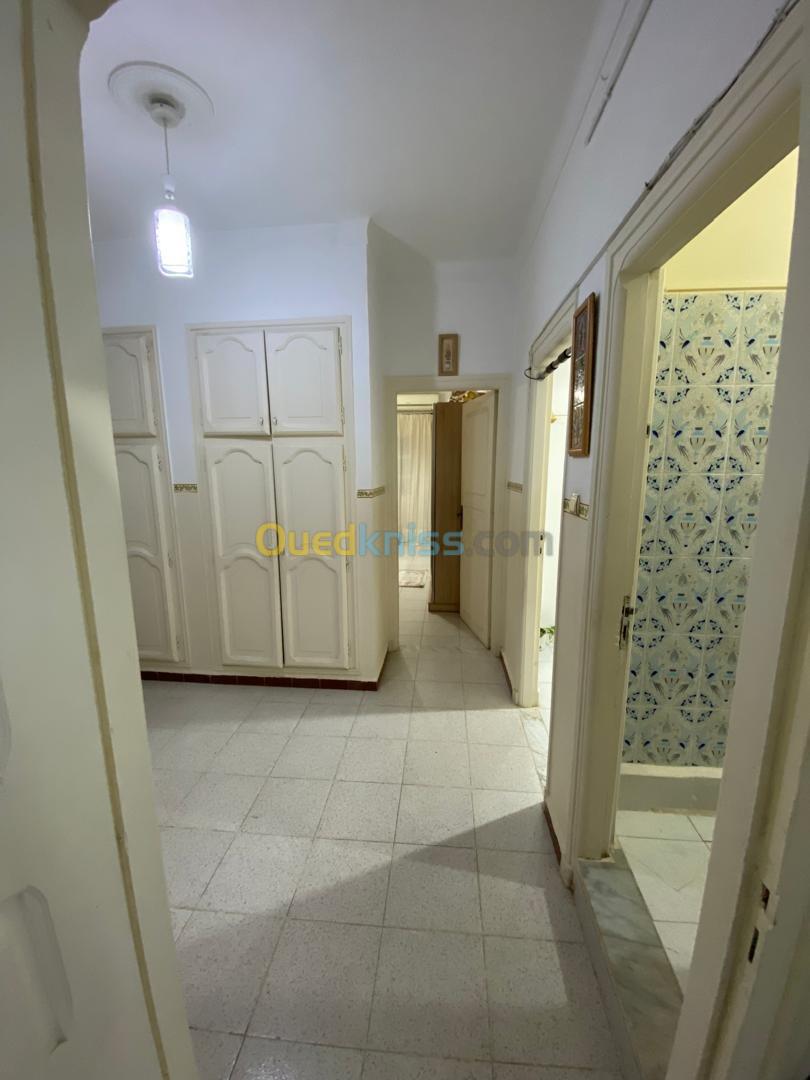 Vente Niveau De Villa F3 Alger Bouzareah