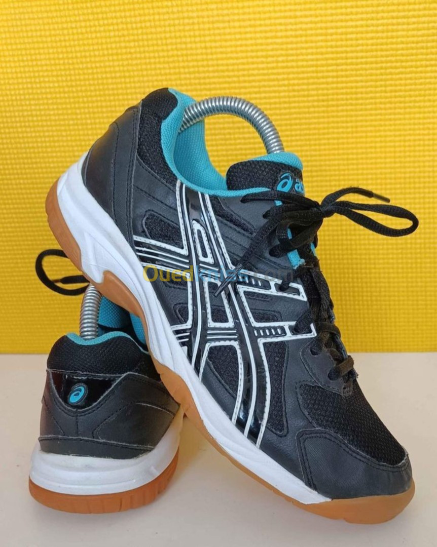 Baskets Asics originales neuves / taille 39 