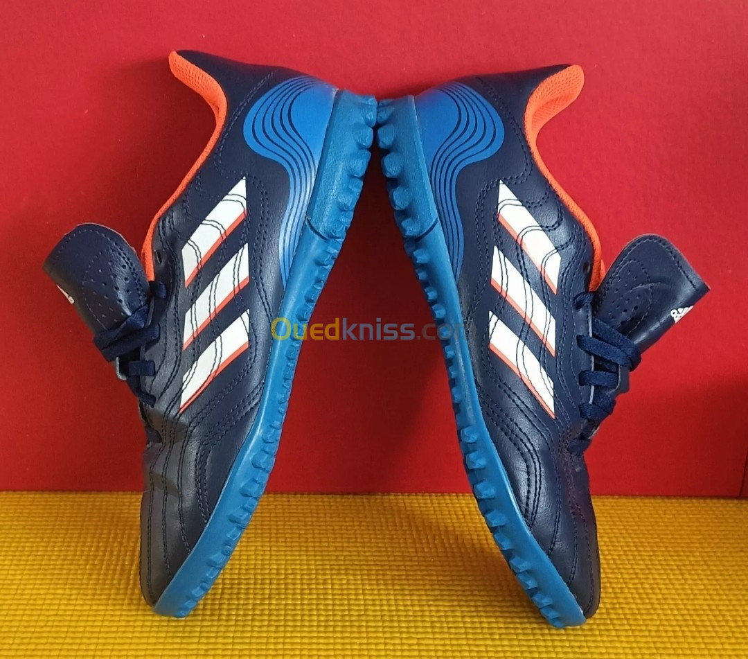 Chaussures ou souliers de football - crampons - Adidas COPA Neuf, pointure 37,5 - 37 1/2