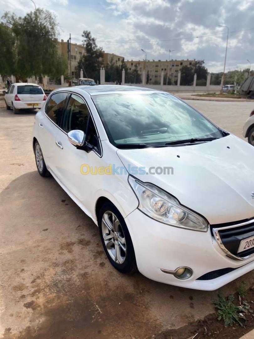 Peugeot 208 2015 208