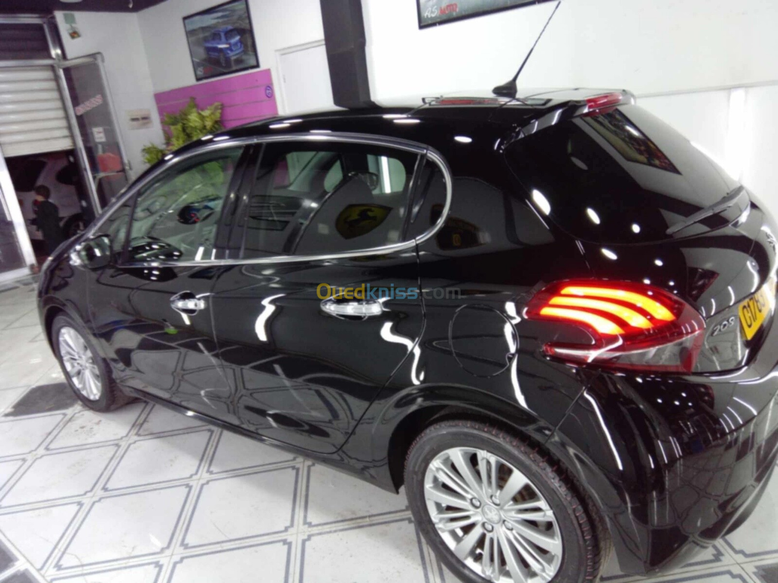 Peugeot 208 2020 208