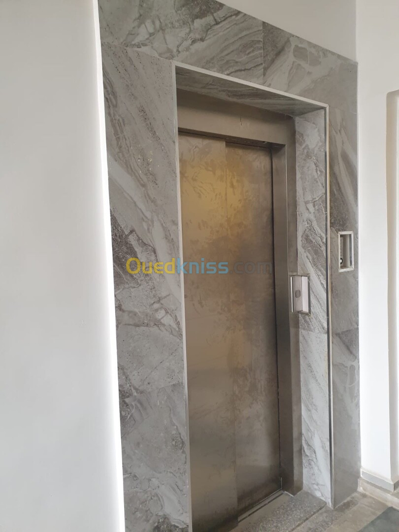 Vente Appartement F5 Constantine Ain smara