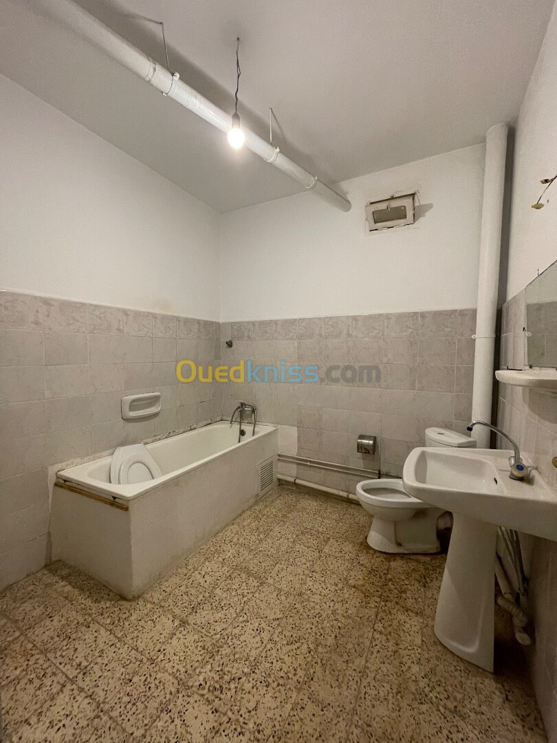 Location Niveau De Villa F5 Alger Dar el beida