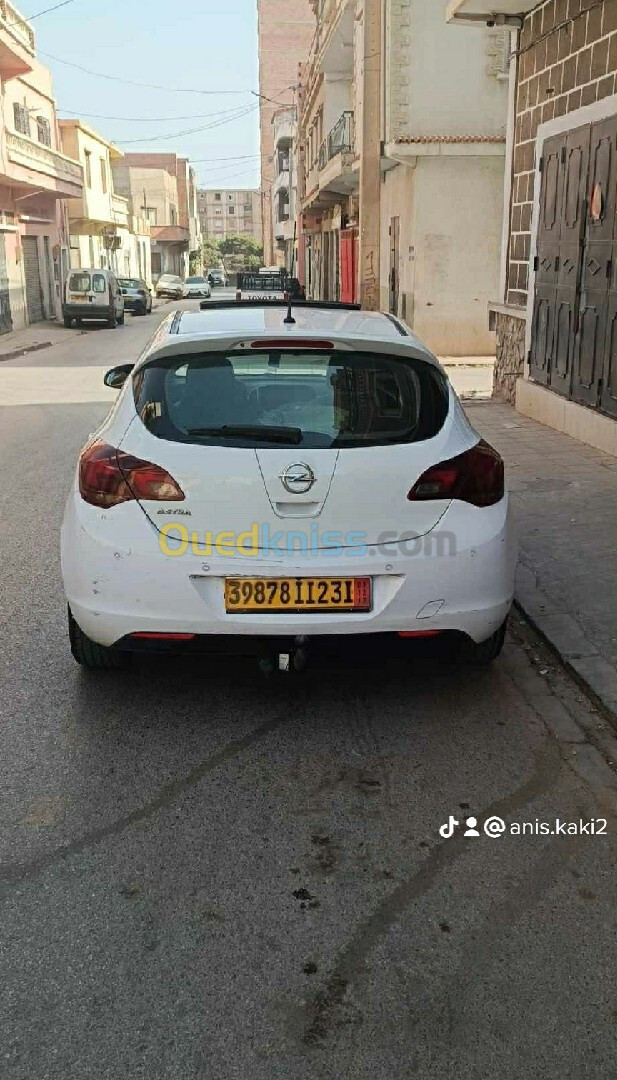 Opel Astra 2012 Astra