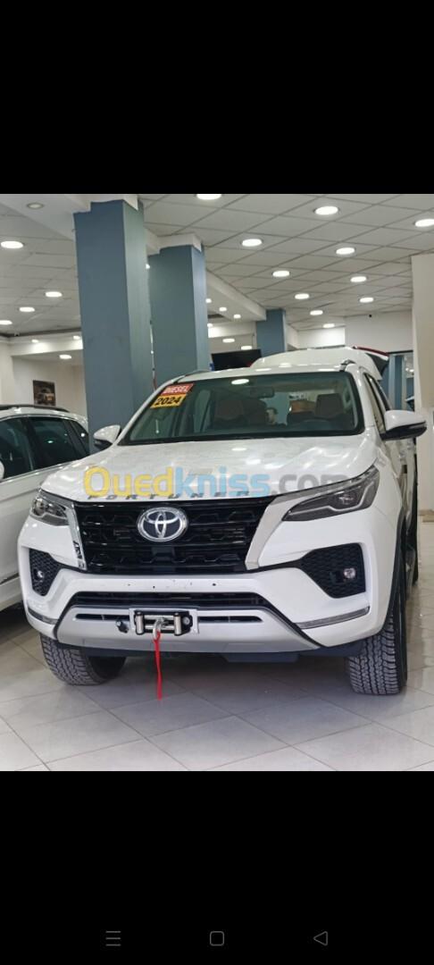 Toyota Fortuner 2024 VR.x