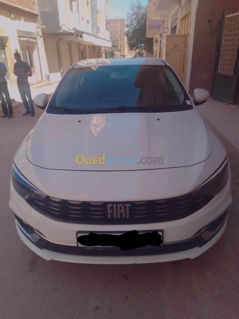 Fiat tipo 2024 