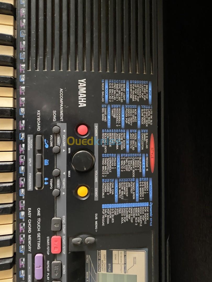 Yamaha psr-220