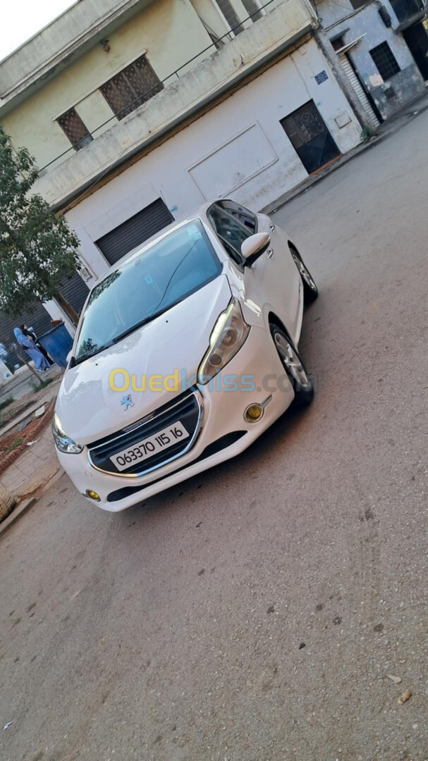 Peugeot 208 2015 Active Facelift