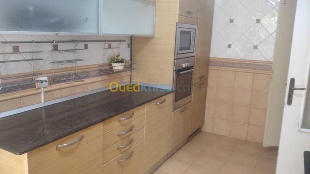 Location Appartement F4 Alger Bir mourad rais