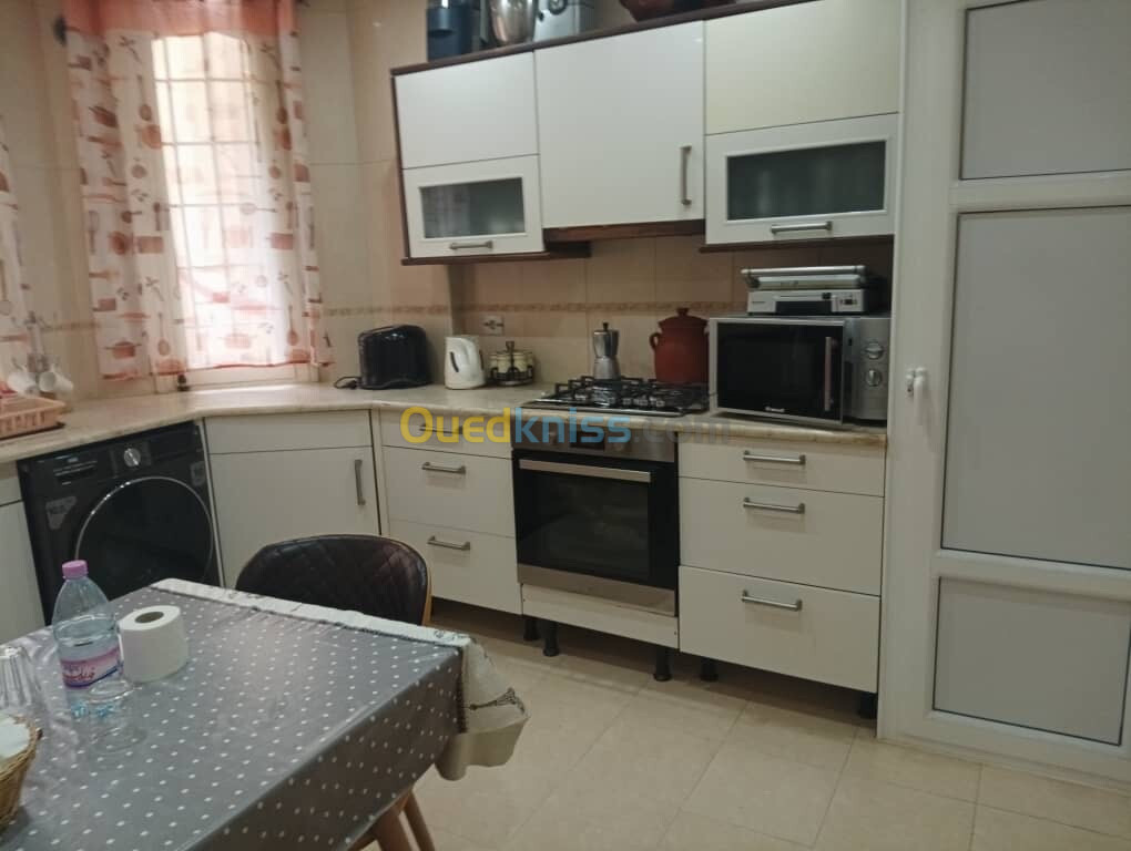 Location Duplex F4 Alger Hydra