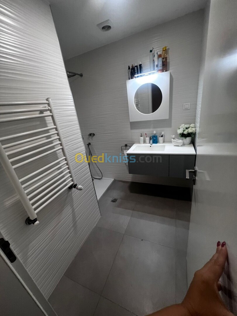 Location Appartement F4 Alger Hydra