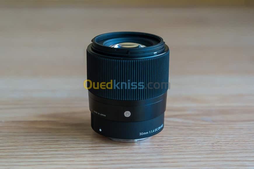 Lens sigma 30mm 1.4 pour sony