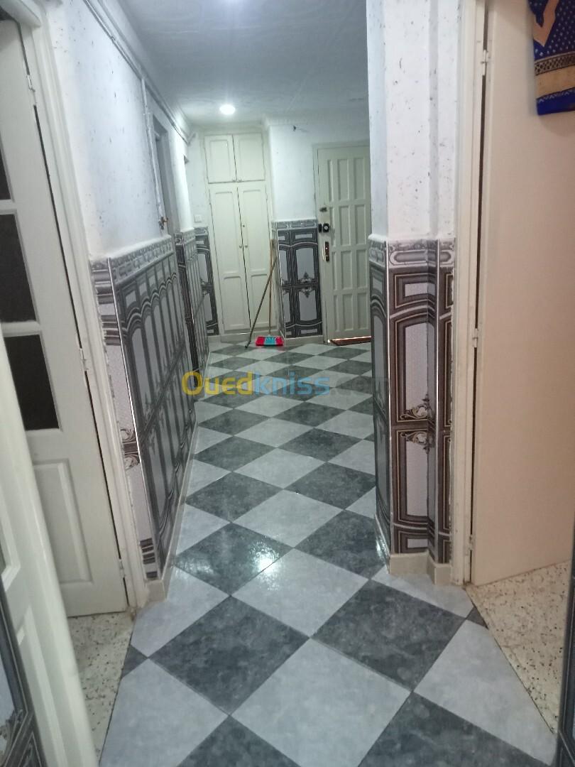 Location vacances Appartement F2 Mostaganem Hadjadj