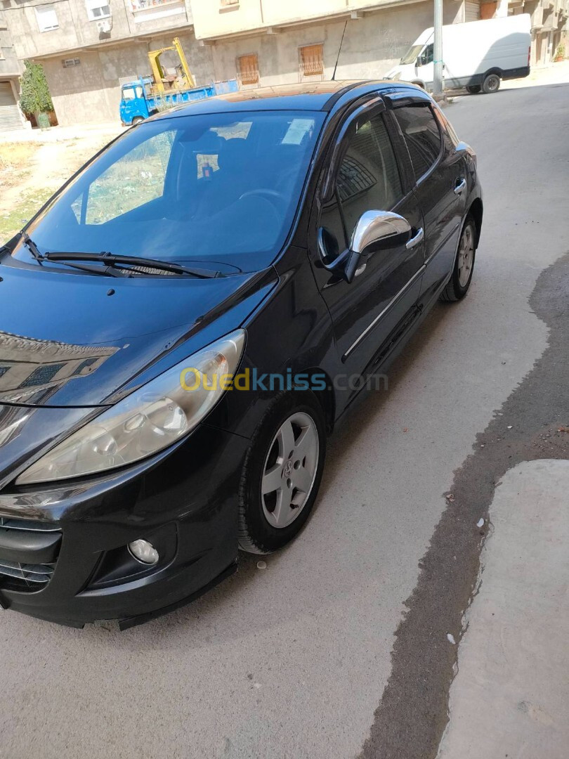 Peugeot 207 2012 