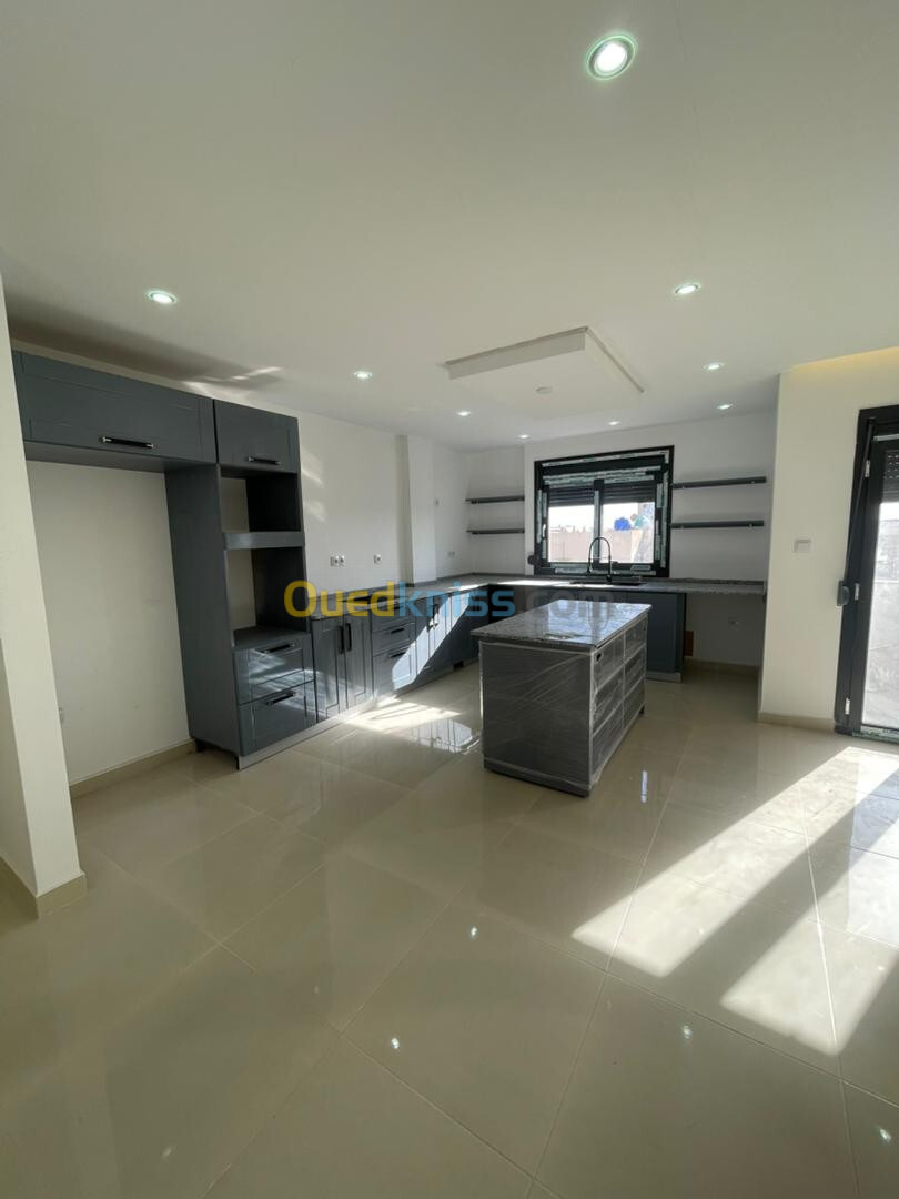 Vente Appartement F4 Alger Bordj el bahri