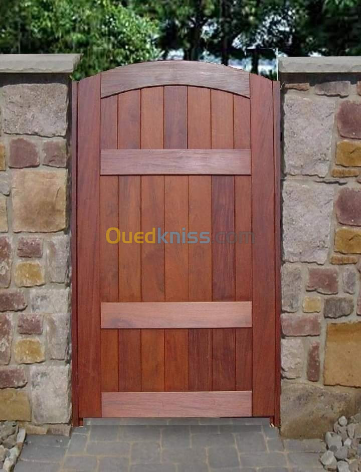 Porte en bois