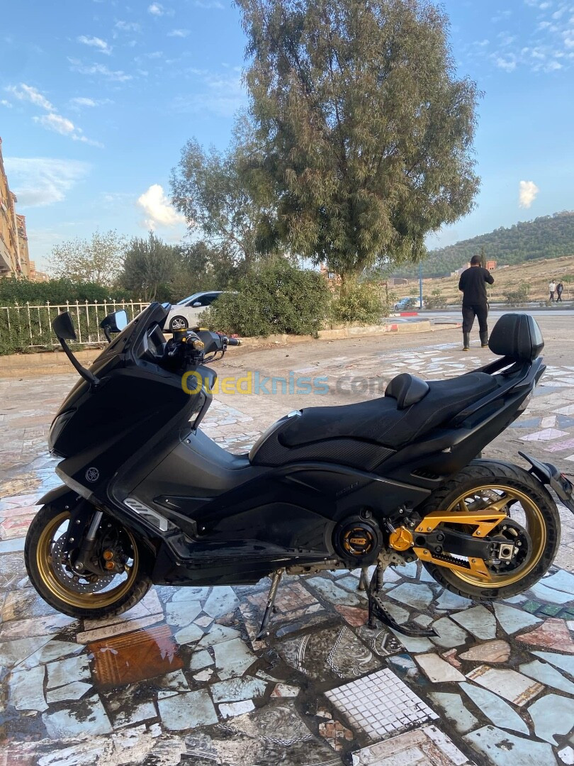 Yamaha Tmax 530 iron 2 2016