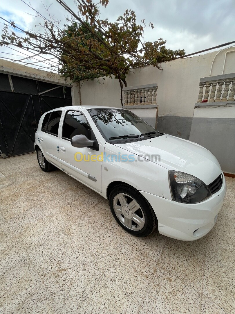 Renault Clio Campus 2012 Clio Campus