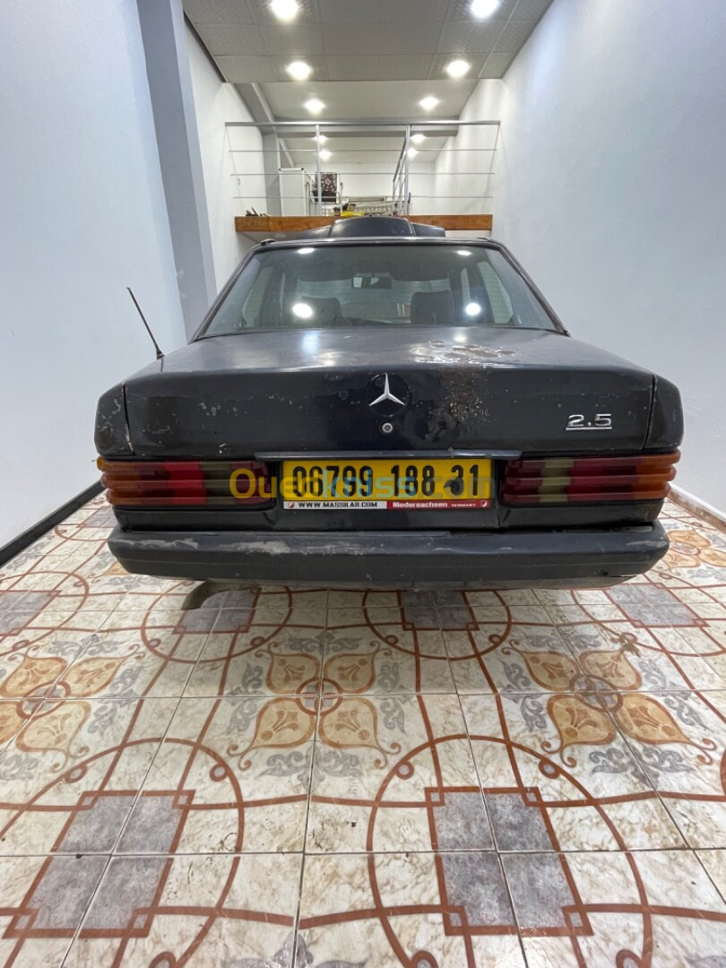 Mercedes Classe C 1988 