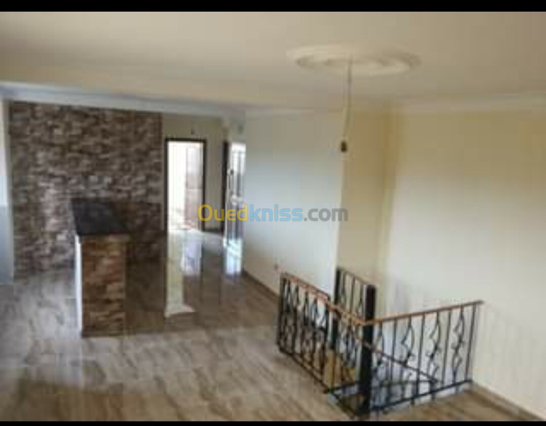 Location Appartement F4 Alger Saoula