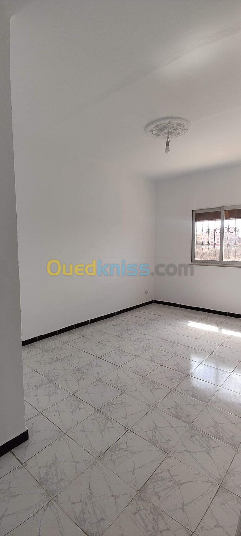 Location Appartement F4 Oran Bir el djir