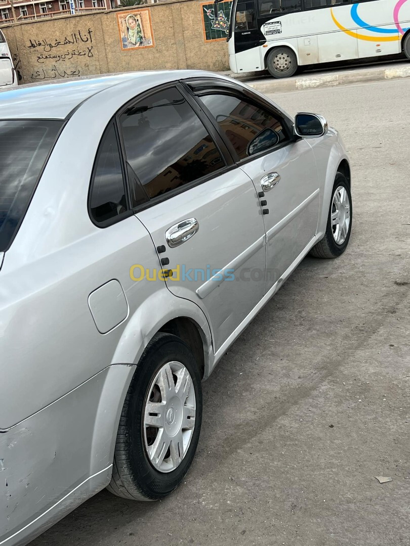 Chevrolet Optra 4 portes 2011 Optra 4 portes