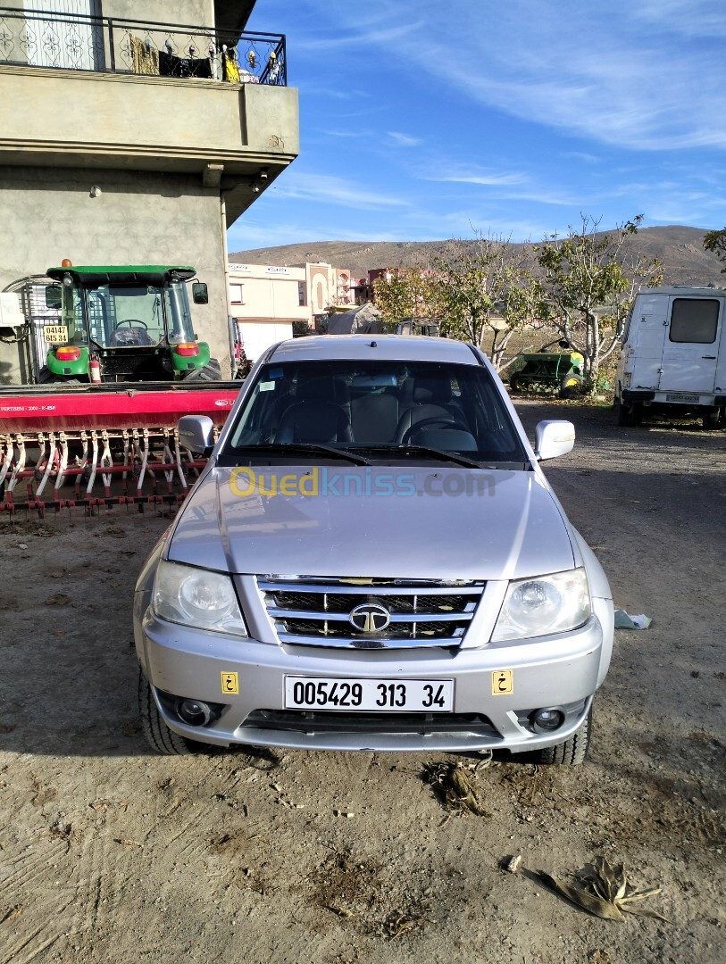 Tata Xenon 2013 