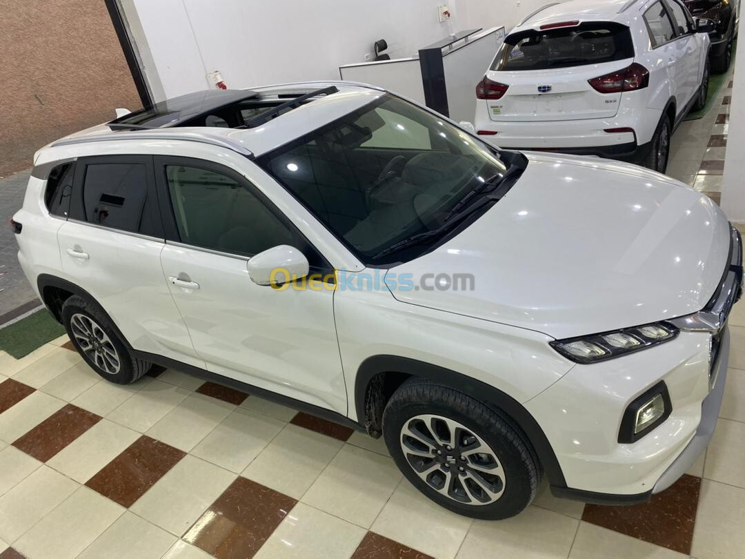 Suzuki GRAND VITARA 2024 