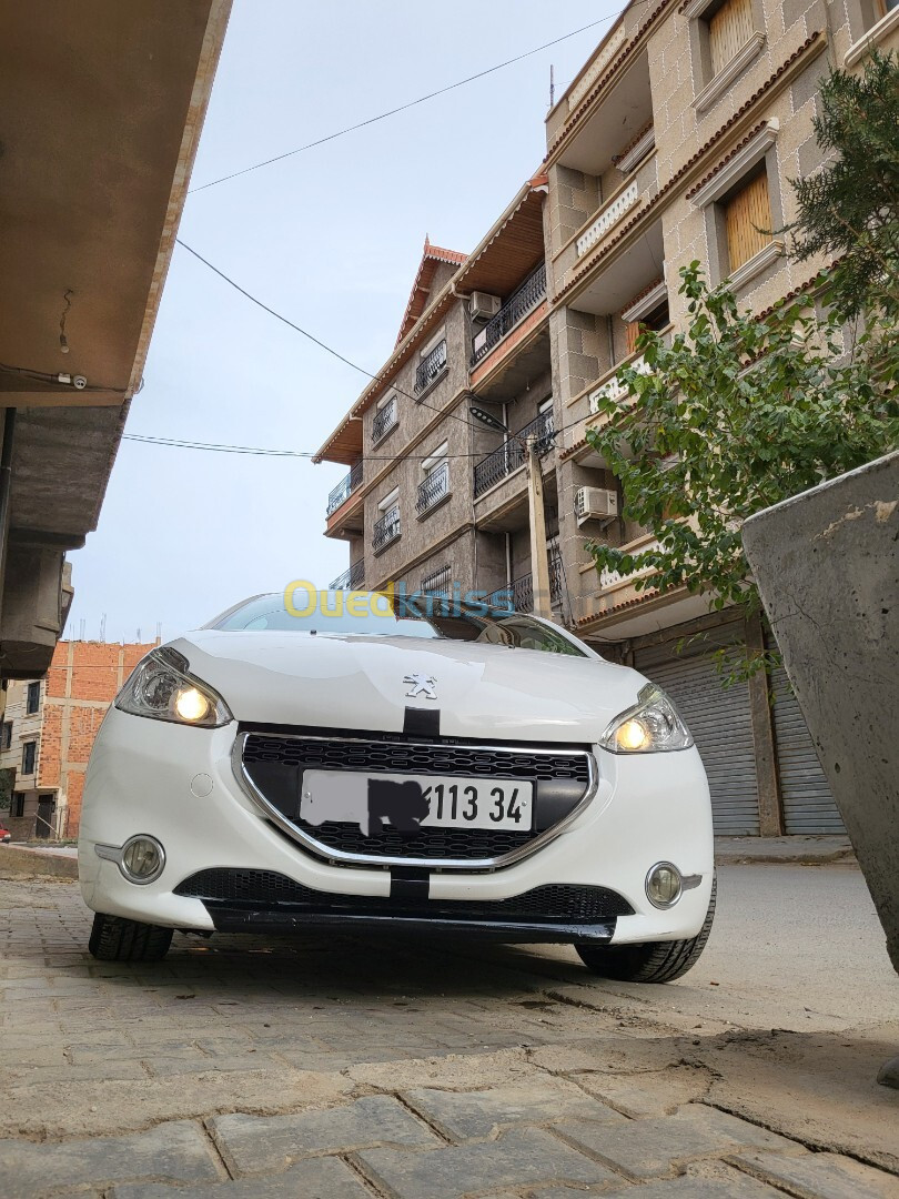 Peugeot 208 2013 Allure