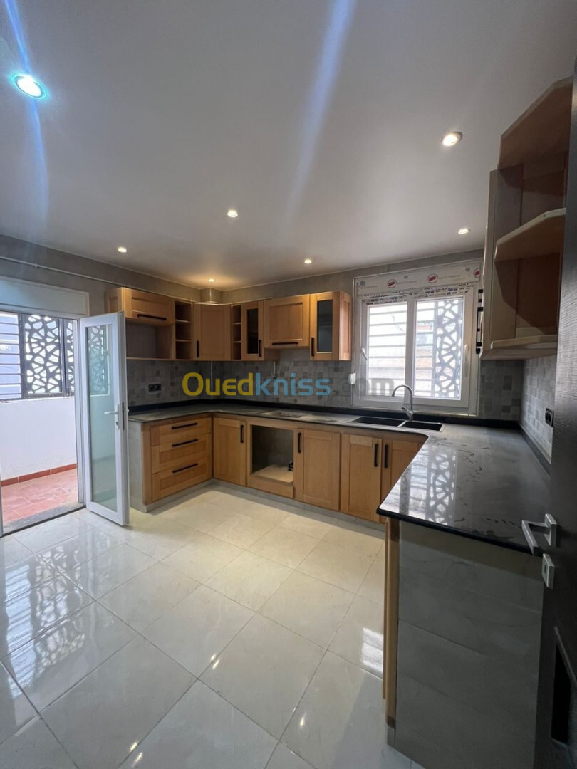 Vente Appartement F4 Alger Bordj el kiffan