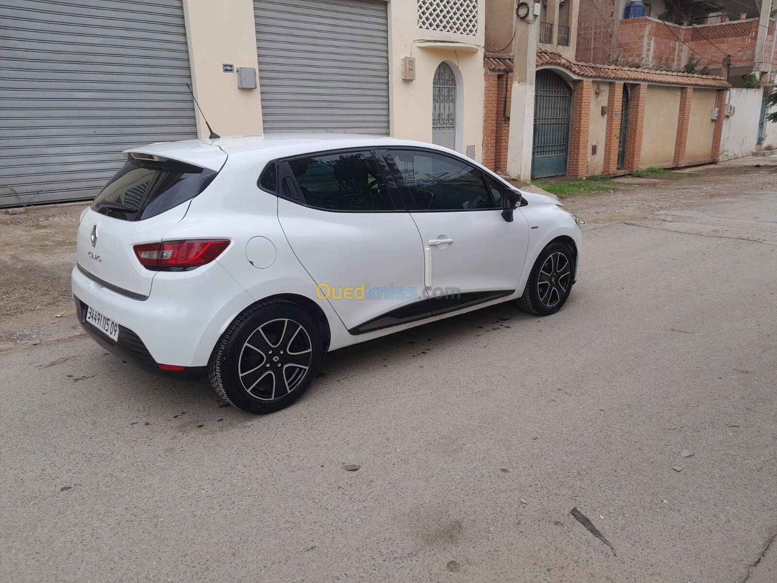 Renault Clio 4 2015 Limited 2