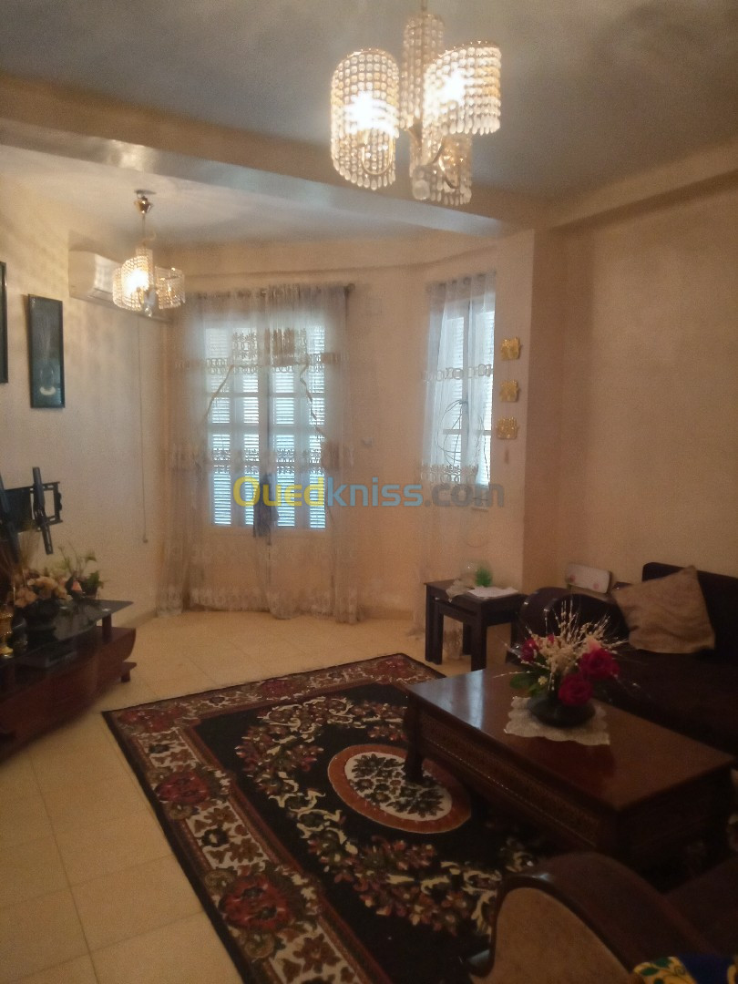 Vente Appartement F3 Alger Les eucalyptus