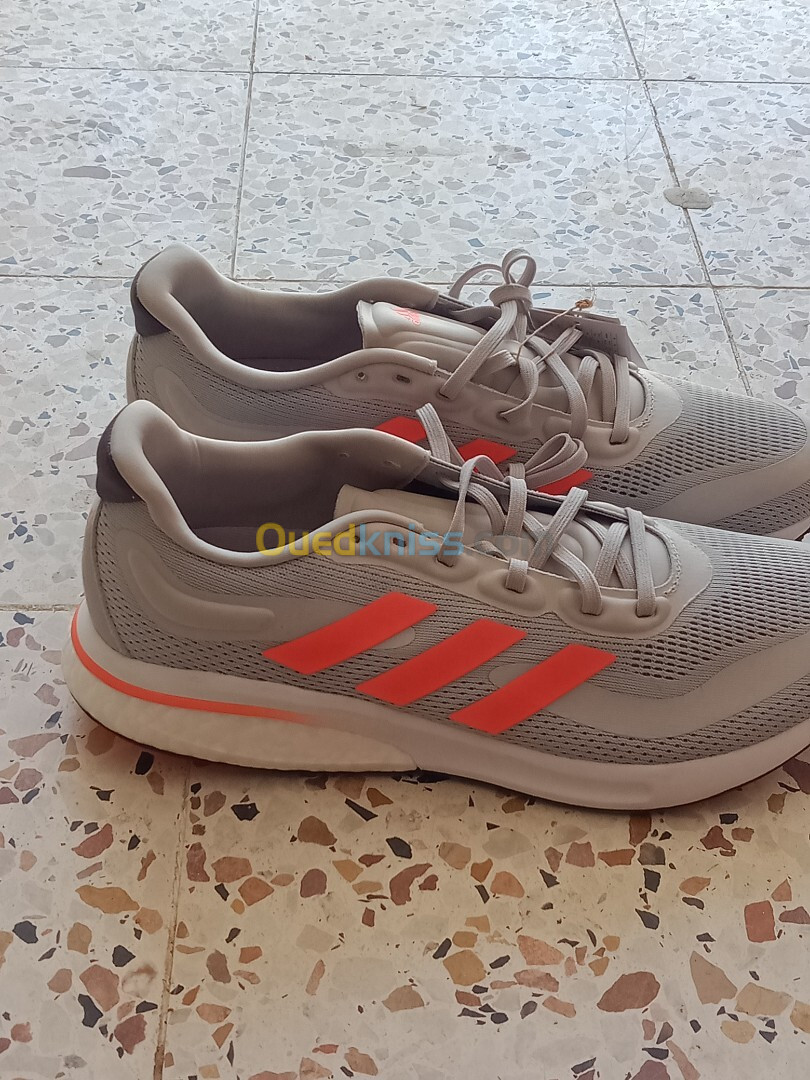 Baskettes adidas 43