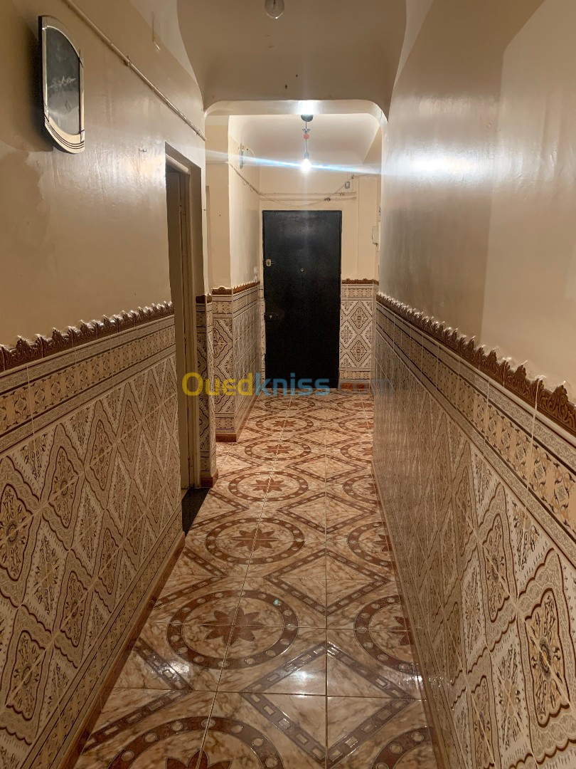 Location Appartement F3 Oran Bir el djir