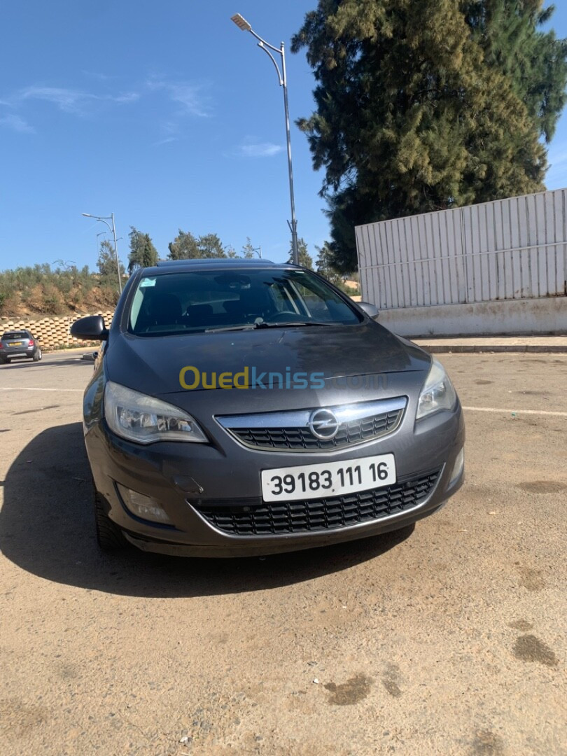 Opel Astra 2011 SPORT