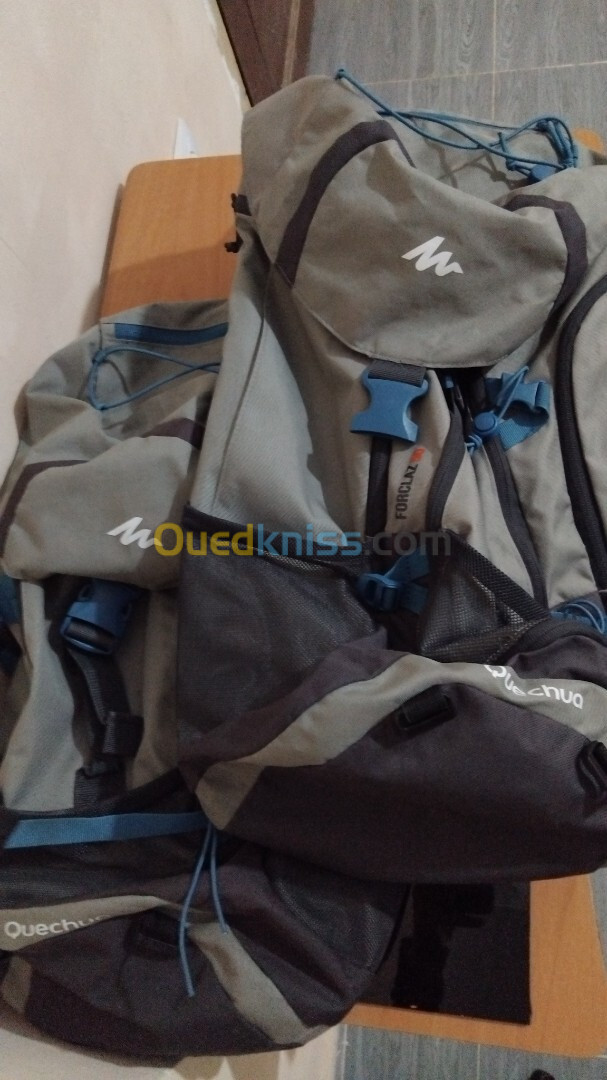 Sac à dos Quechua forclaz 50L 