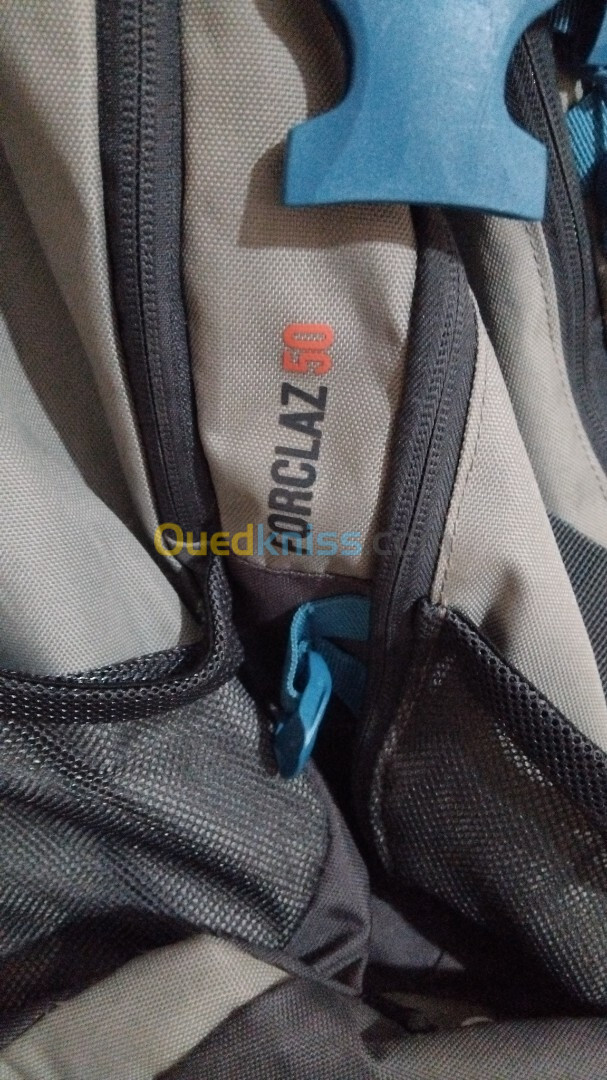 Sac à dos Quechua forclaz 50L 