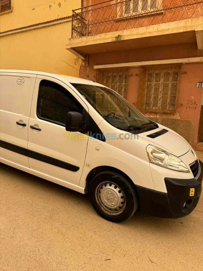 Peugeot Expert 2013 V.U Long