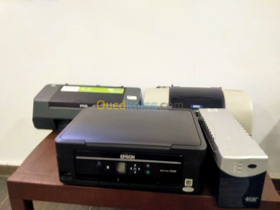 3 طابعات Epson معطلة و endullaire