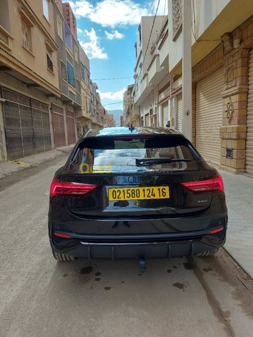 Audi Q3 2024 Sline  black édition