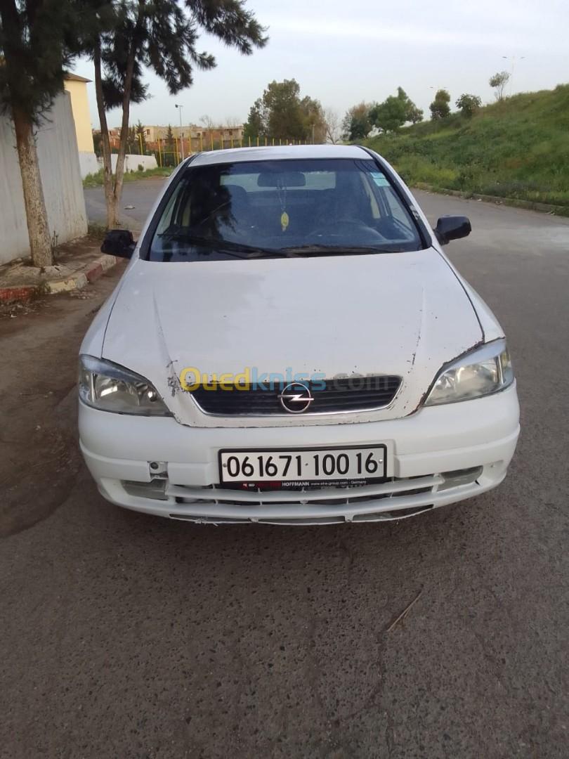 Opel Astra 2000 