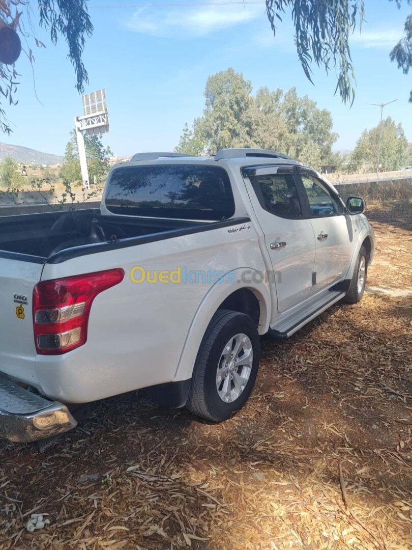 Mitsubishi L200 2015 Doube cabine Evolution